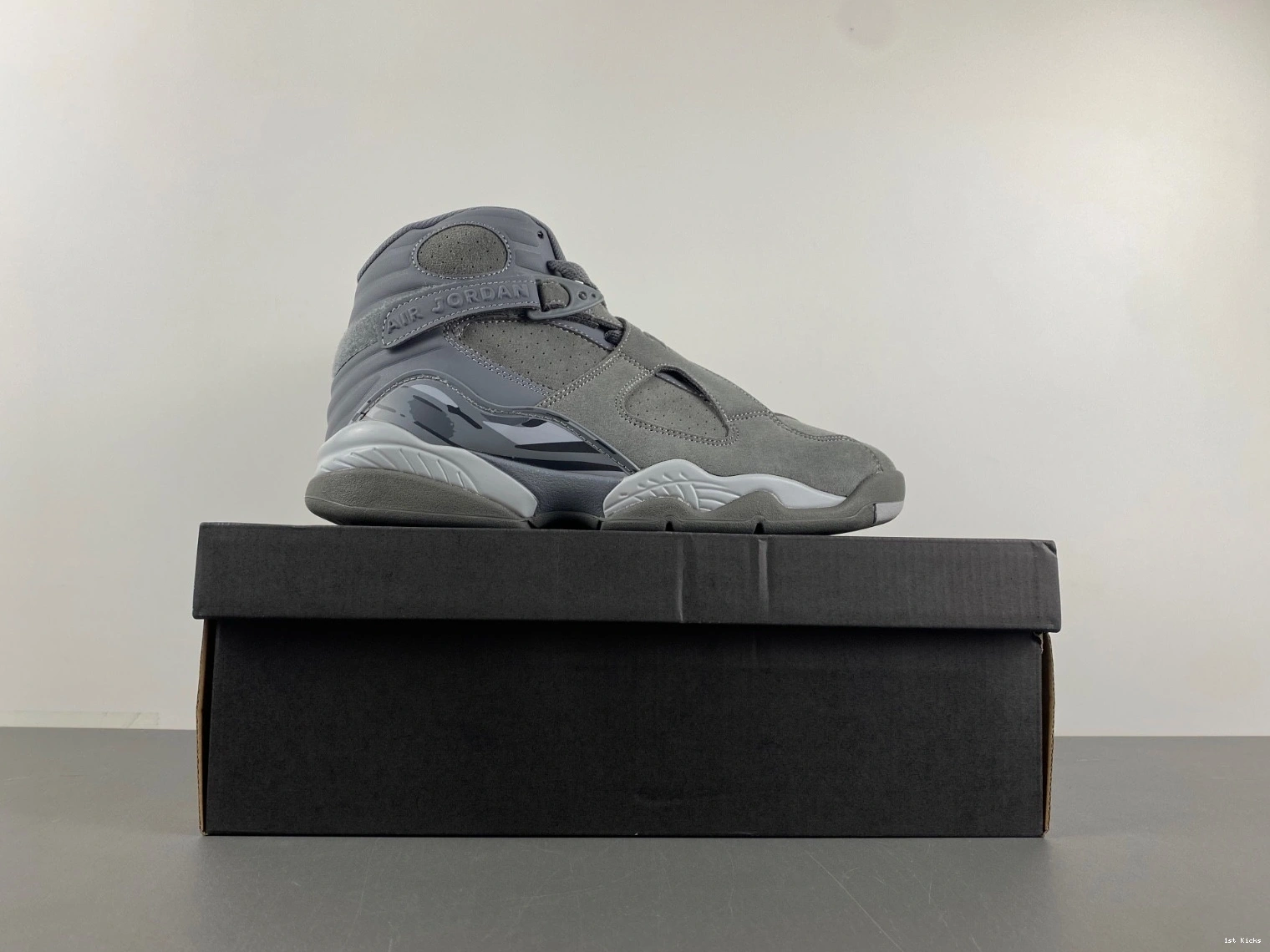 305381-014 Jordan - Retro 8 Men's Cool Grey 0324